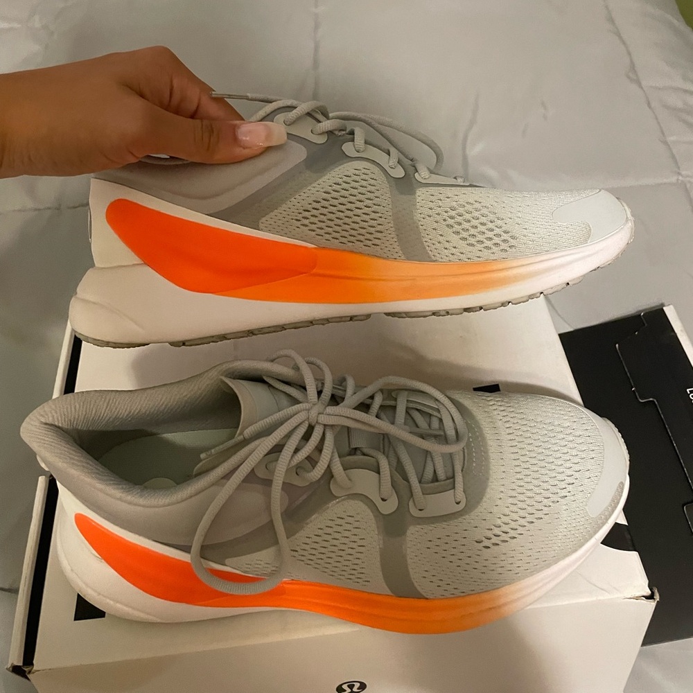 Lululemon Women’s Blissfeel running shoe size 9